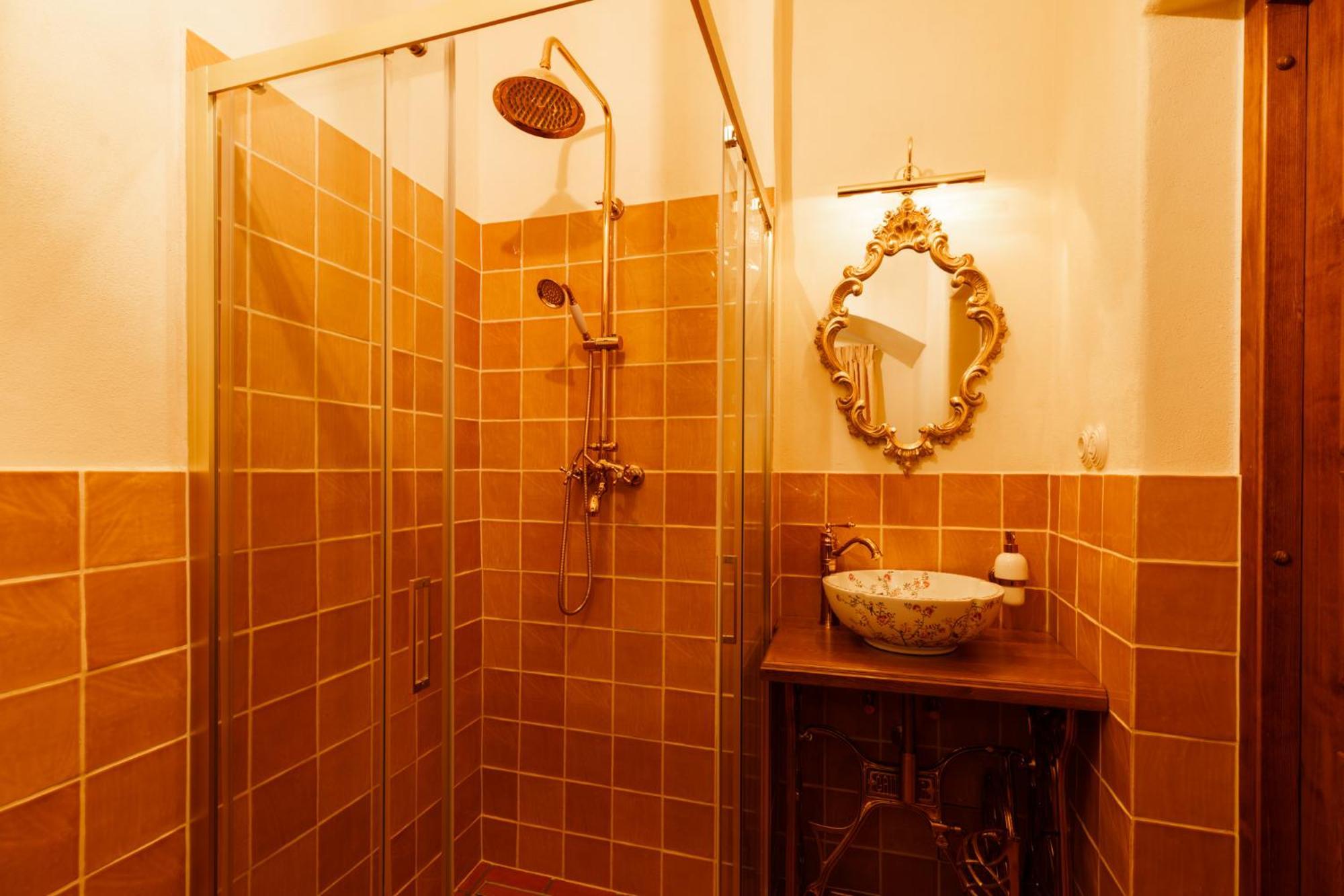 Spa Beerland - At The Golden Lamb Plzen Bagian luar foto